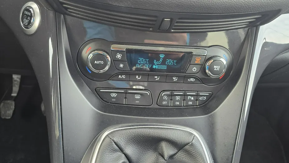 FORD Kuga -