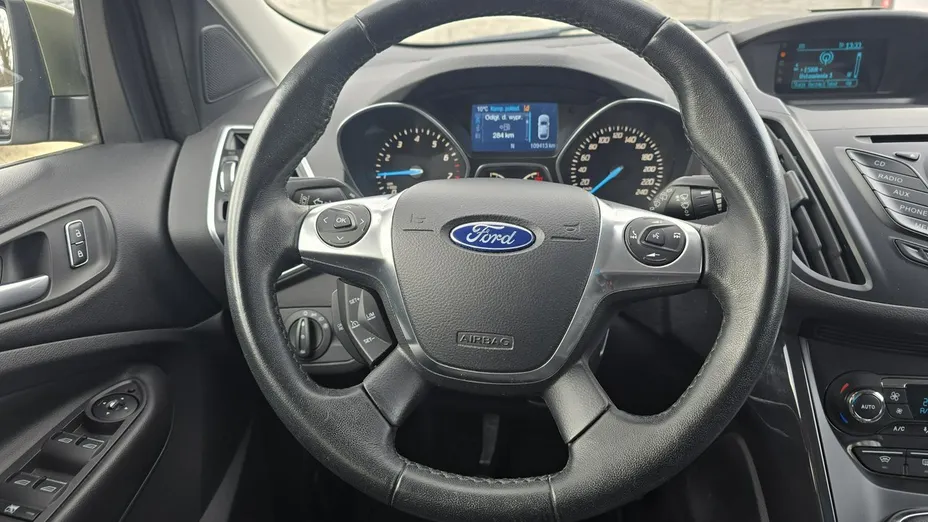 FORD Kuga -