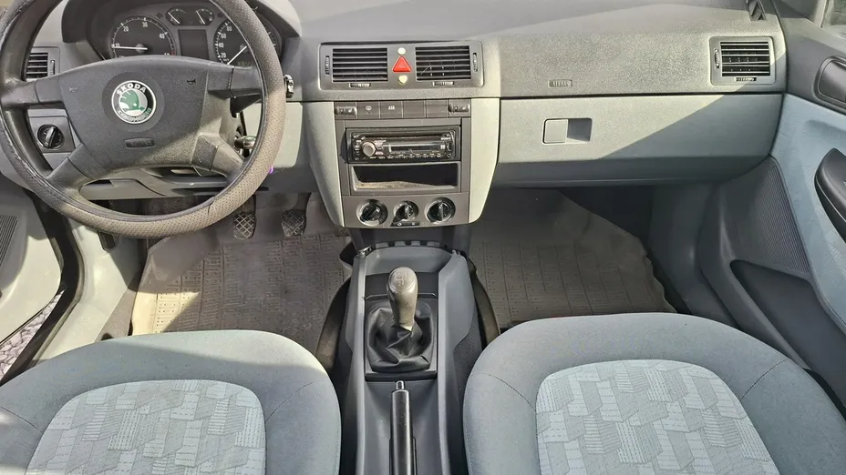 SKODA Fabia -