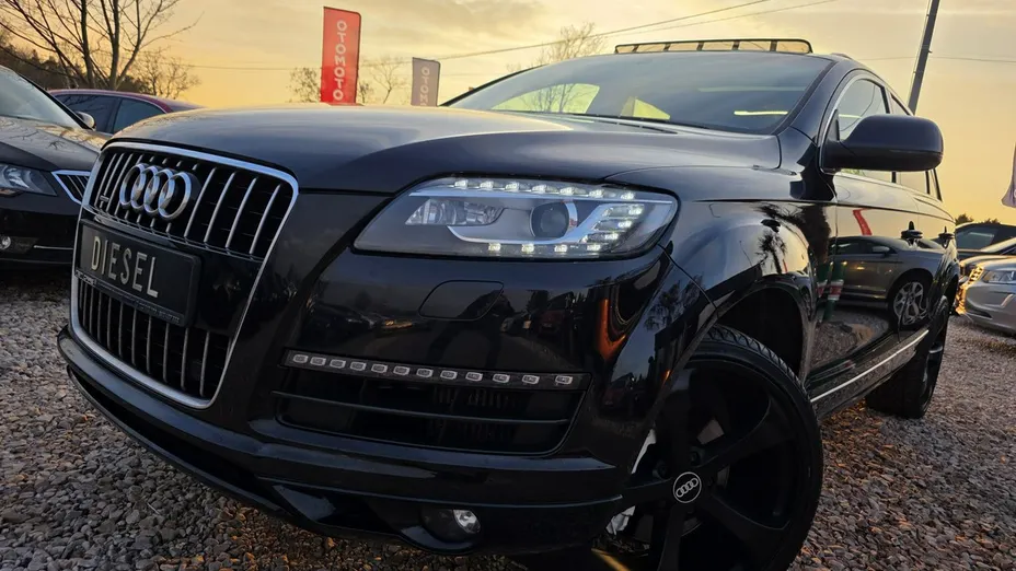 AUDI Q7 -