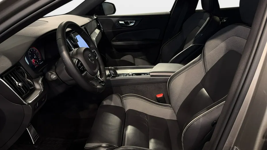 VOLVO V60 V60 B3 B R-Design aut