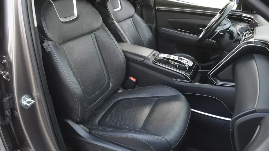 HYUNDAI Tucson -