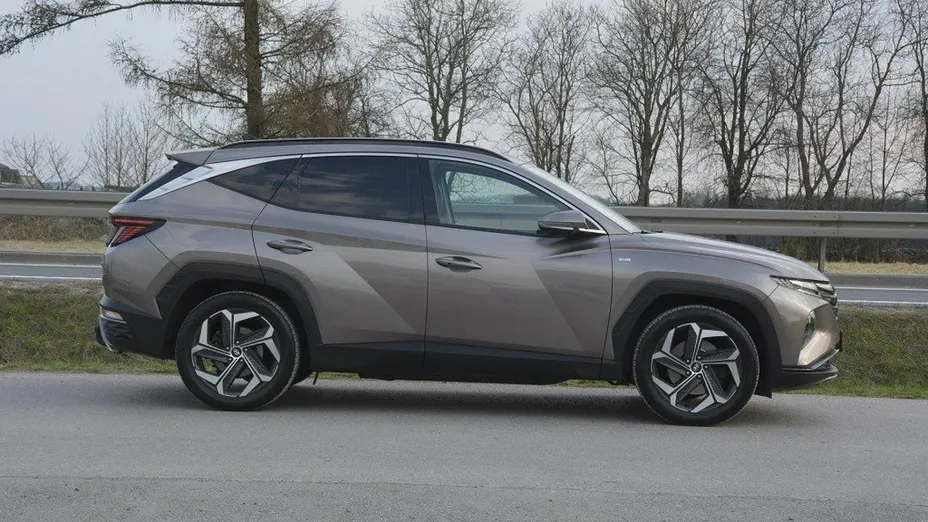 HYUNDAI Tucson -