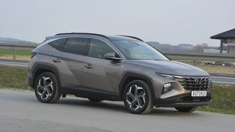 HYUNDAI Tucson -