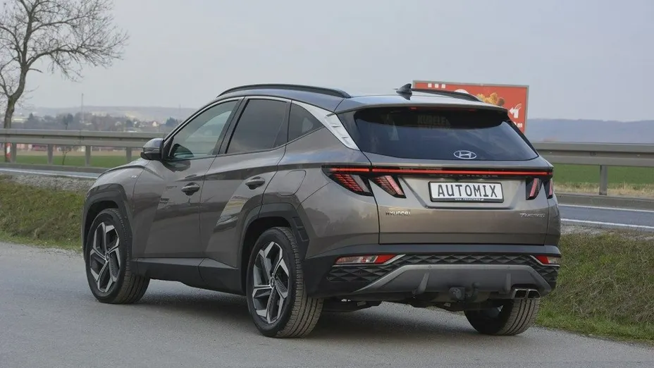 HYUNDAI Tucson -