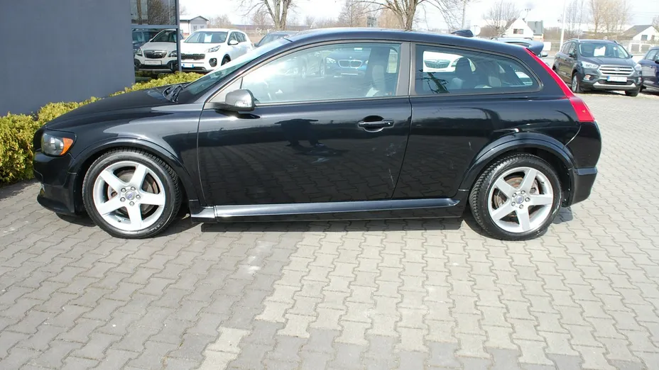 VOLVO C30 -