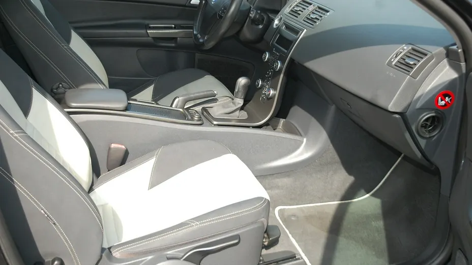 VOLVO C30 -