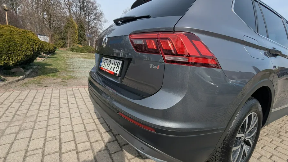 VOLKSWAGEN Tiguan Allspace -