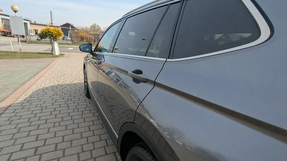VOLKSWAGEN Tiguan Allspace -