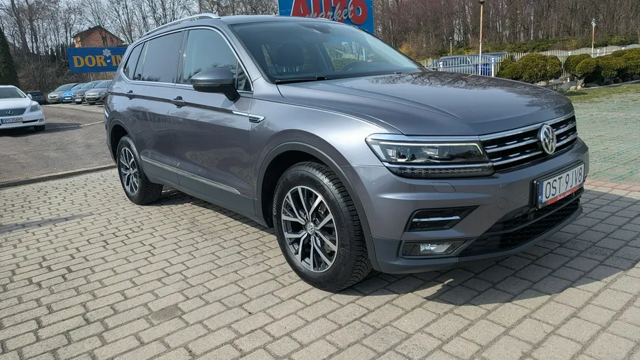 VOLKSWAGEN Tiguan Allspace -