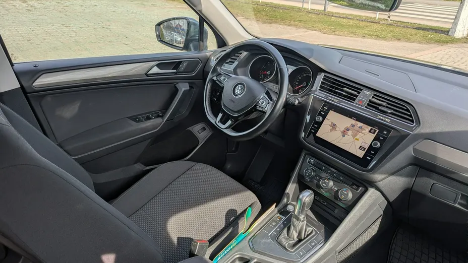VOLKSWAGEN Tiguan Allspace -