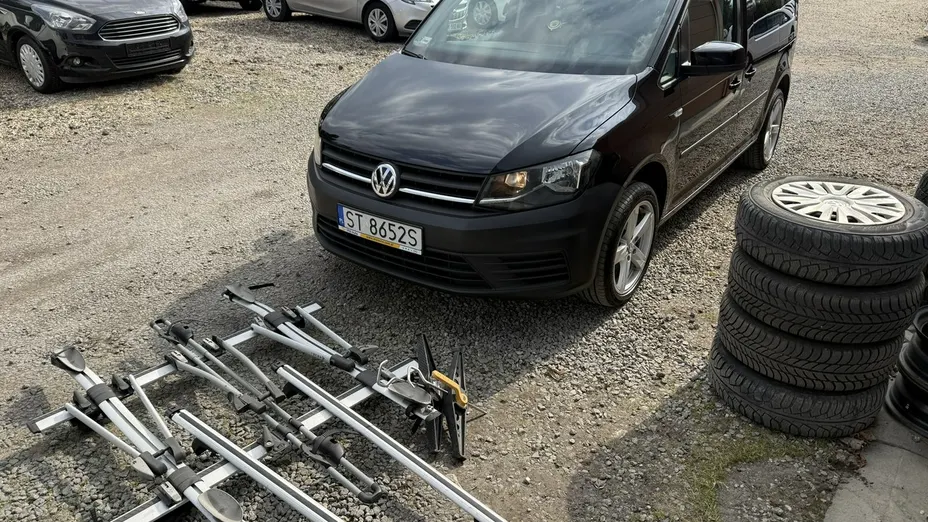 VOLKSWAGEN Caddy -