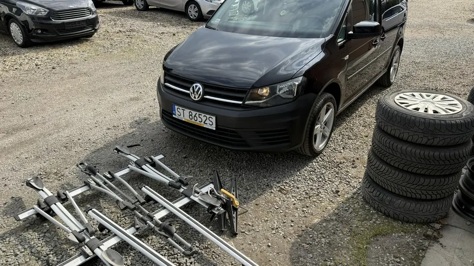 VOLKSWAGEN Caddy -