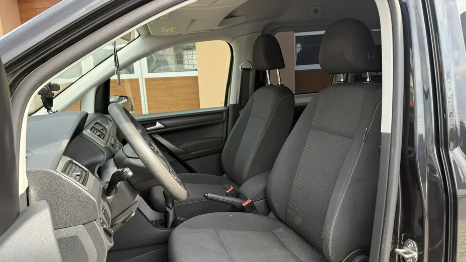 VOLKSWAGEN Caddy -