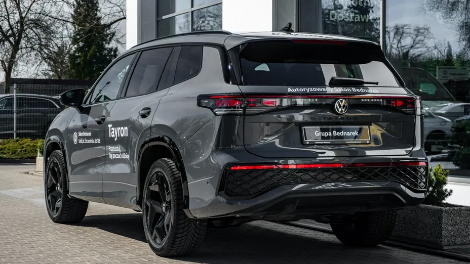 VOLKSWAGEN Tayron -