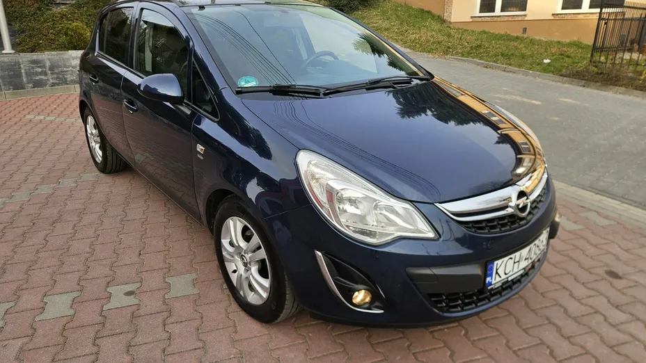 OPEL Corsa -