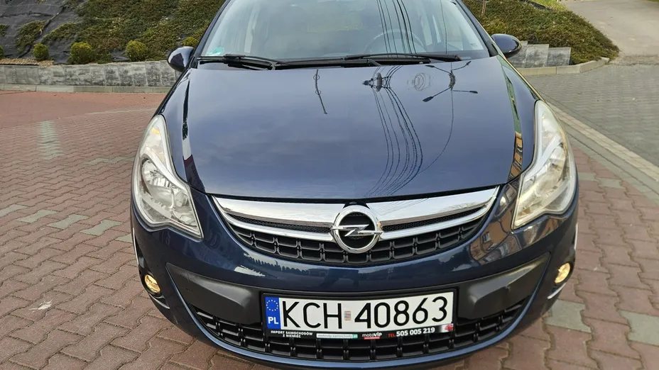 OPEL Corsa -