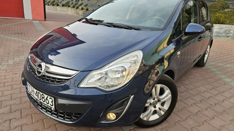 OPEL Corsa -