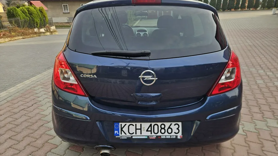 OPEL Corsa -