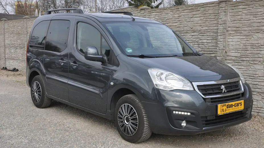 PEUGEOT Partner -