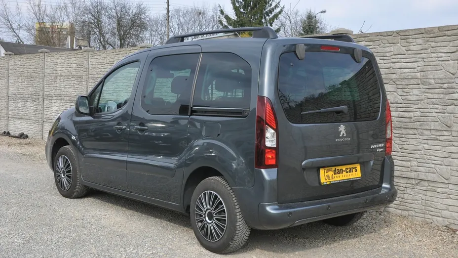 PEUGEOT Partner -