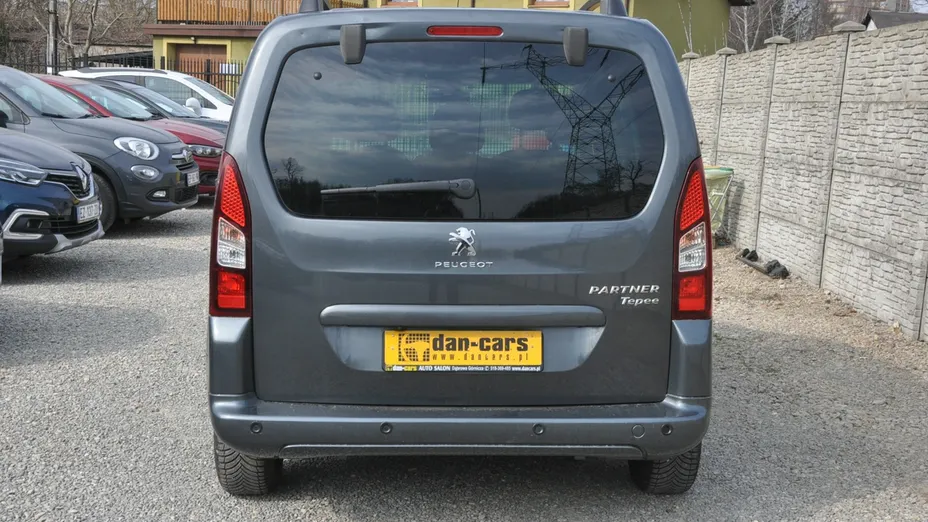 PEUGEOT Partner -