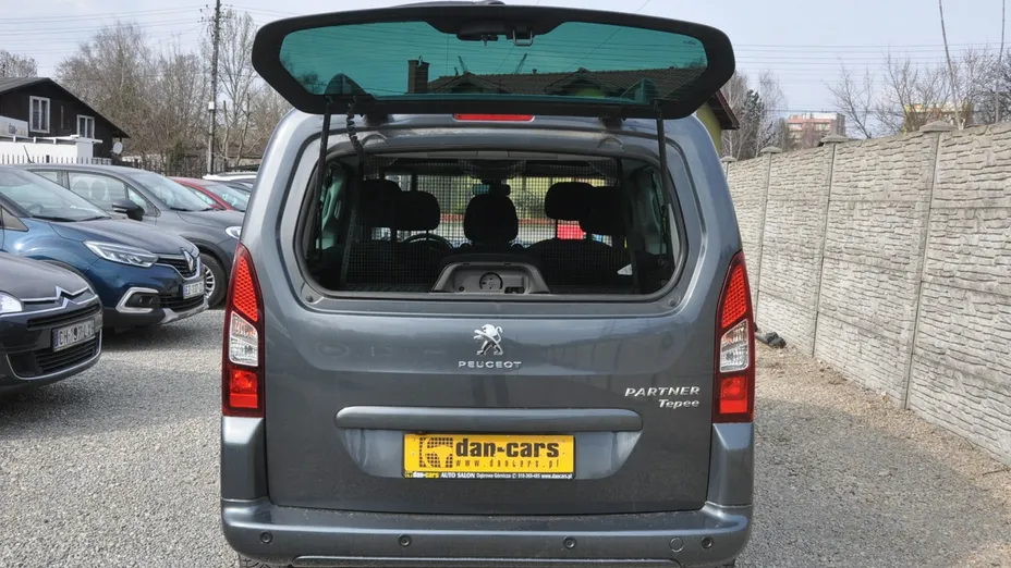 PEUGEOT Partner -