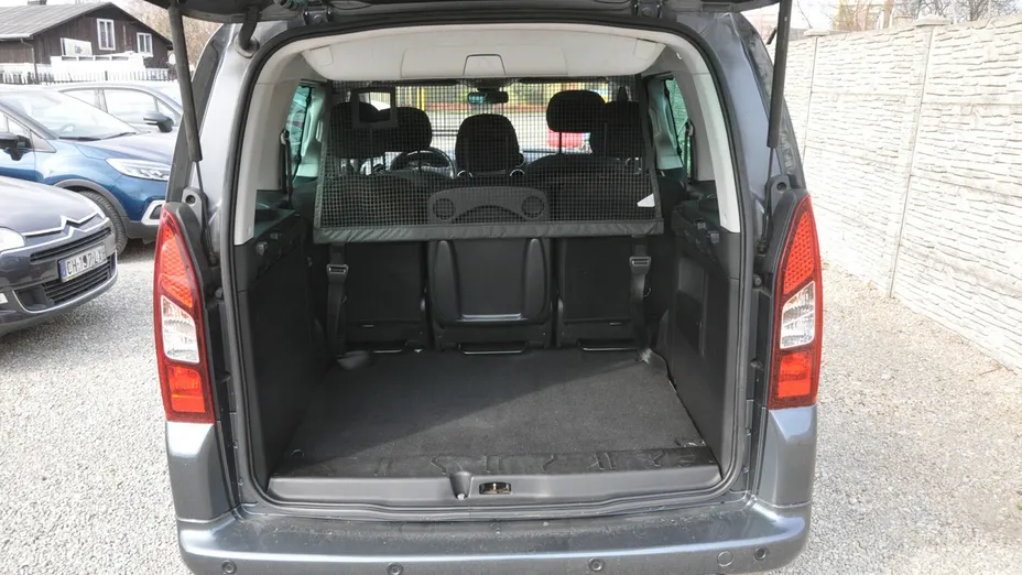 PEUGEOT Partner -