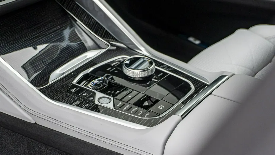 BMW X6 -