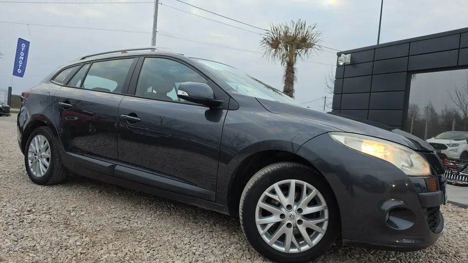RENAULT Megane -