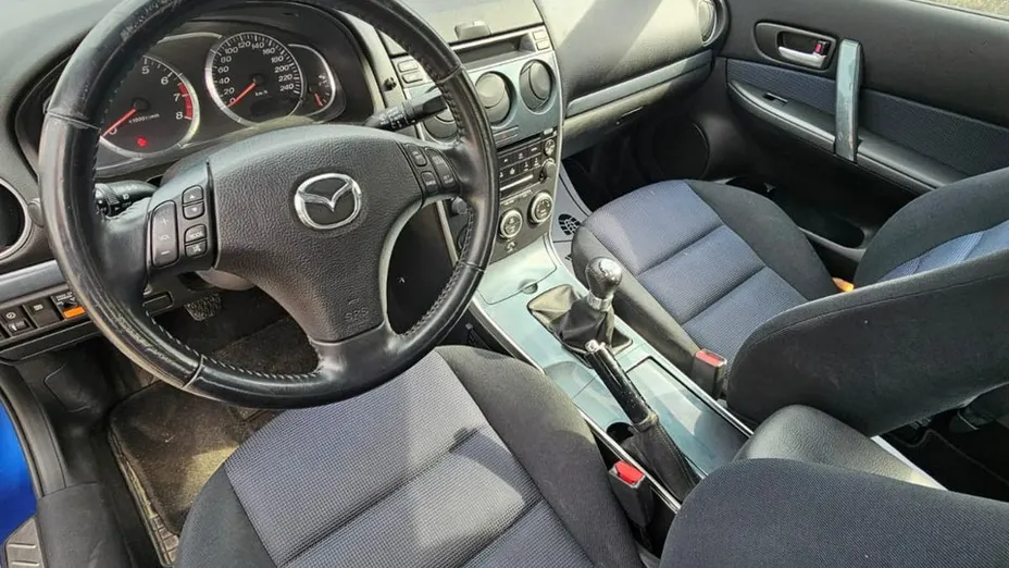MAZDA 6 -