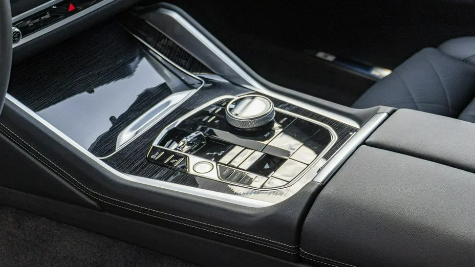 BMW X6 -