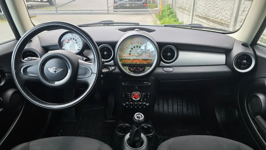 MINI Cooper -