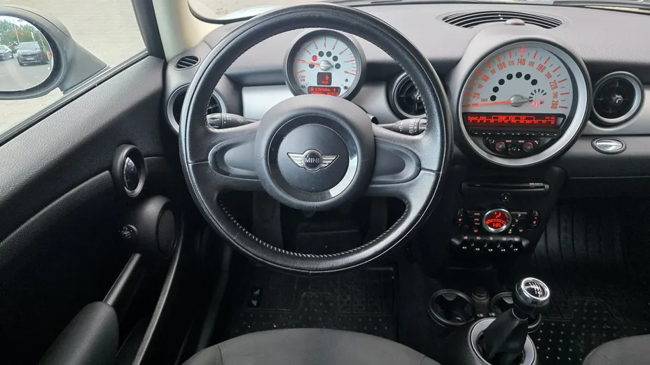 MINI Cooper -