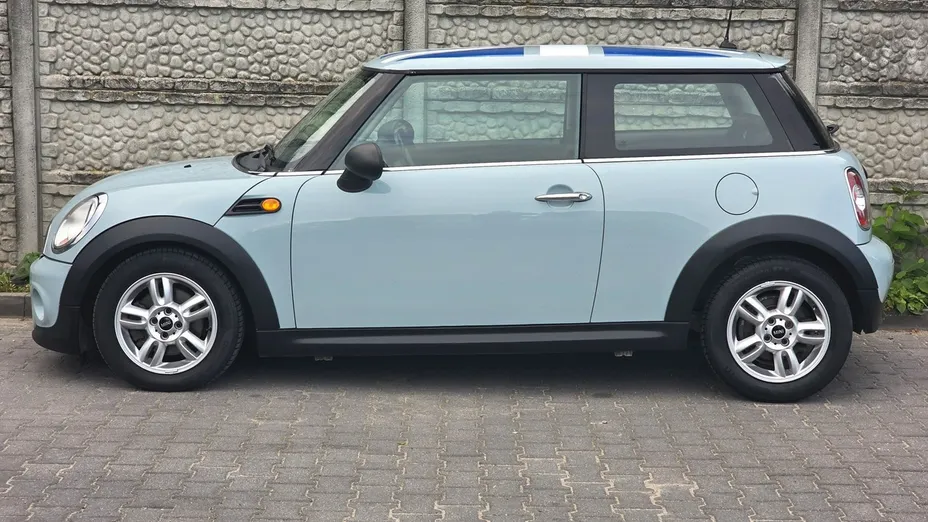 MINI Cooper -