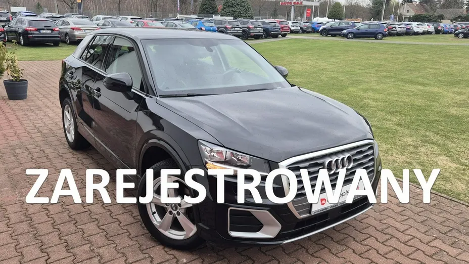 AUDI Q2 -