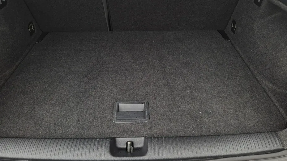 AUDI Q2 -