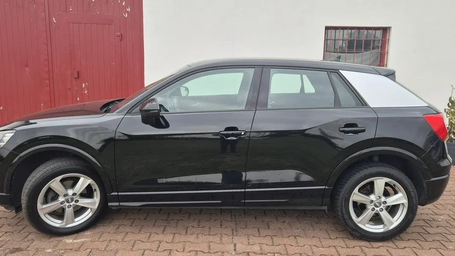 AUDI Q2 -