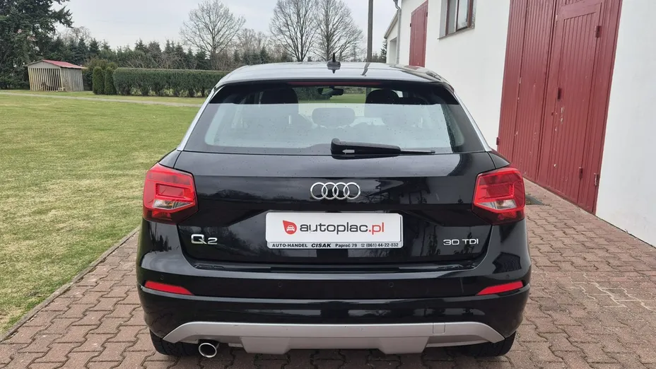 AUDI Q2 -