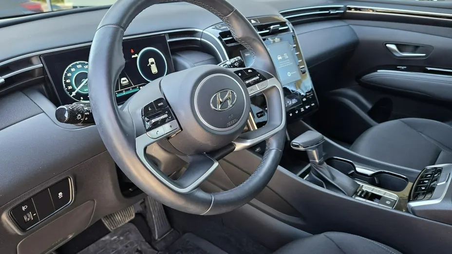 HYUNDAI Tucson -