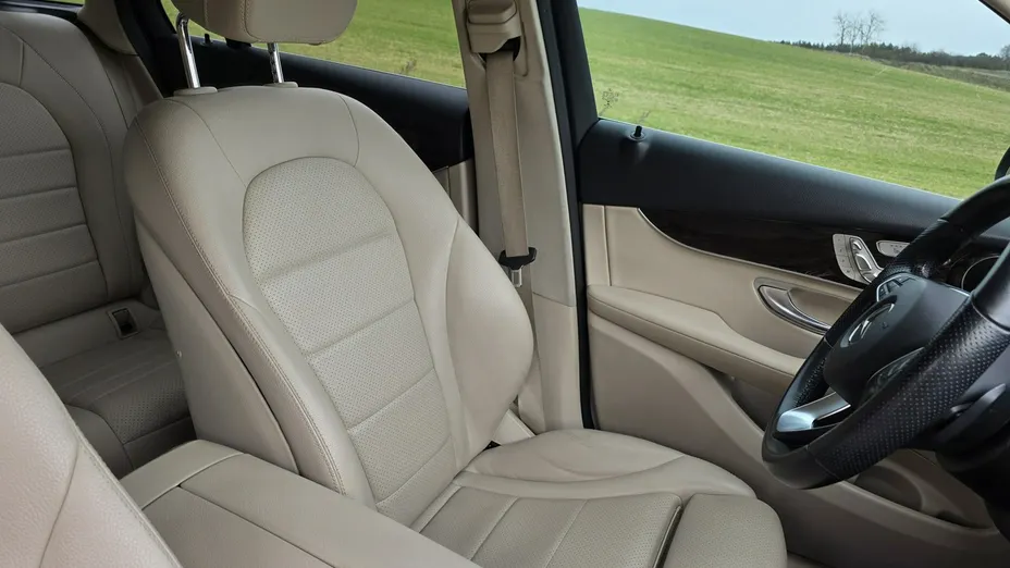 MERCEDES-BENZ GLC -