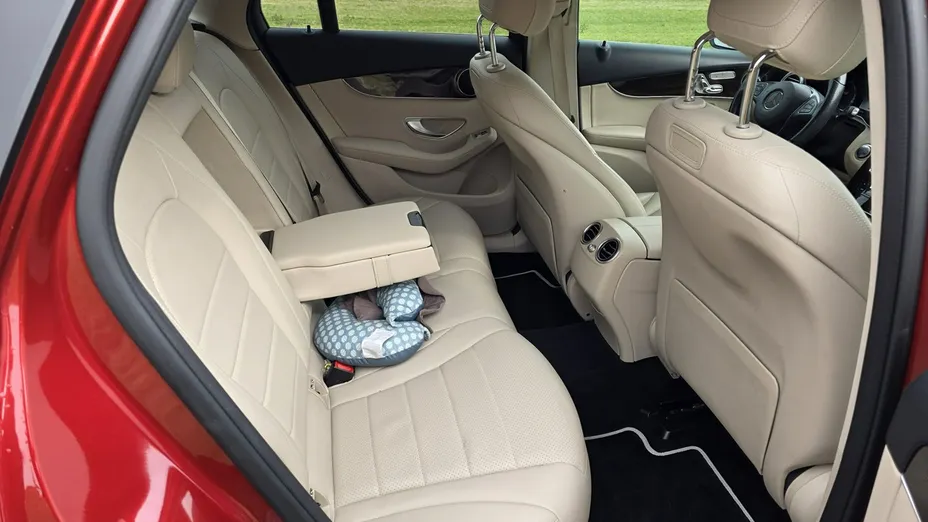 MERCEDES-BENZ GLC -