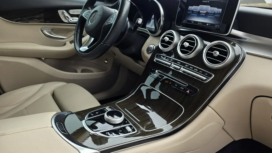 MERCEDES-BENZ GLC -