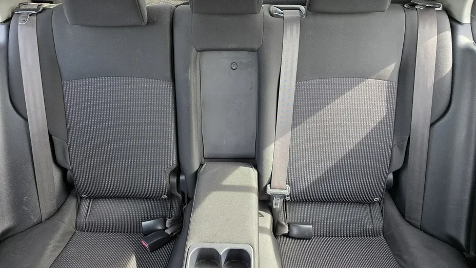 MITSUBISHI Lancer -