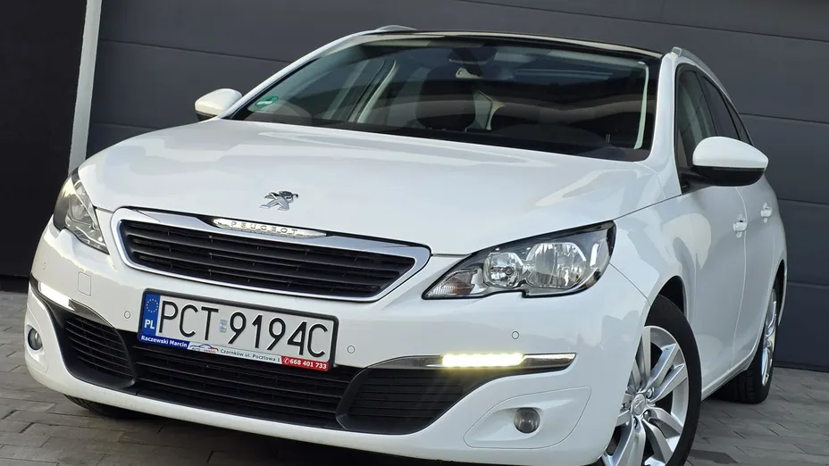 PEUGEOT 308 -