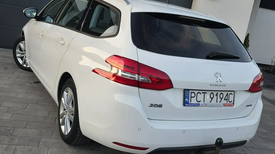 PEUGEOT 308 -