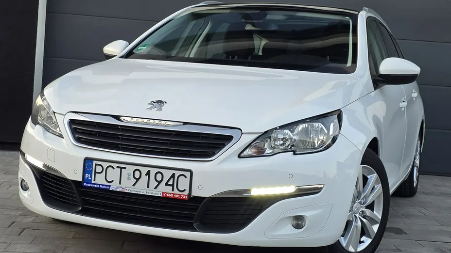 PEUGEOT 308 -