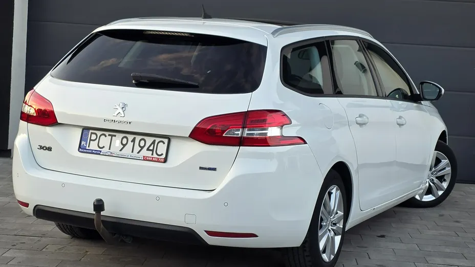 PEUGEOT 308 -