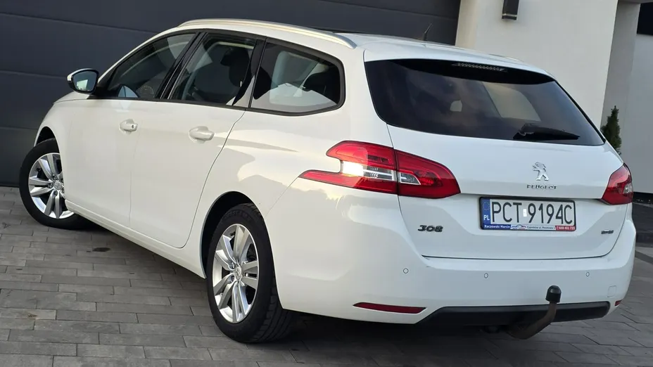 PEUGEOT 308 -