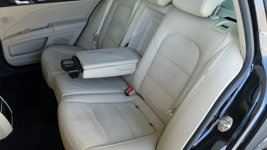 SKODA Superb -